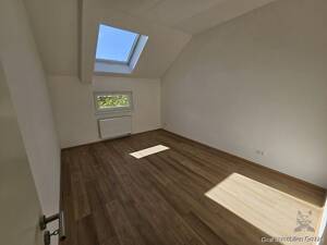 Sanierte Hochwertige großzügige 2-3 -Zimmer-Wohnung mit Aufzug in Fredersdorf-Vogelsdorf – 15370 Fredersdorf-Vogelsdorf – Vorschaubild 2