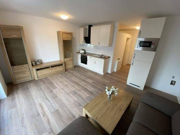 Modernes Wohnen: Neuwertige, möblierte 1,5-Zimmer-Wohnung in Kreyenbrück (Oldenburg) – Oldenburg – Vorschaubild 2