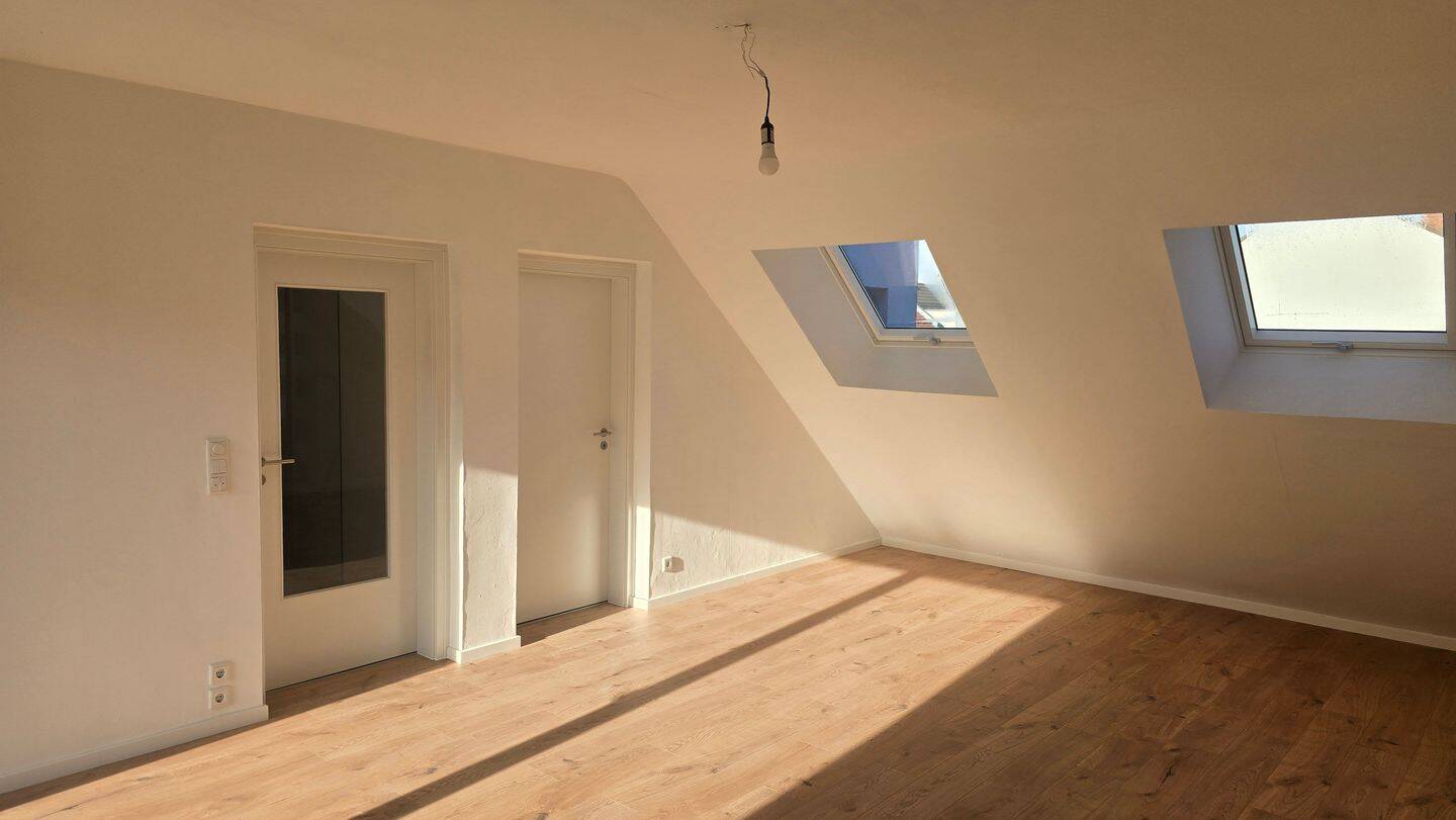 117 m² in vier Wohnräumen in Glockenhof – Nürnberg – Vorschaubild 2