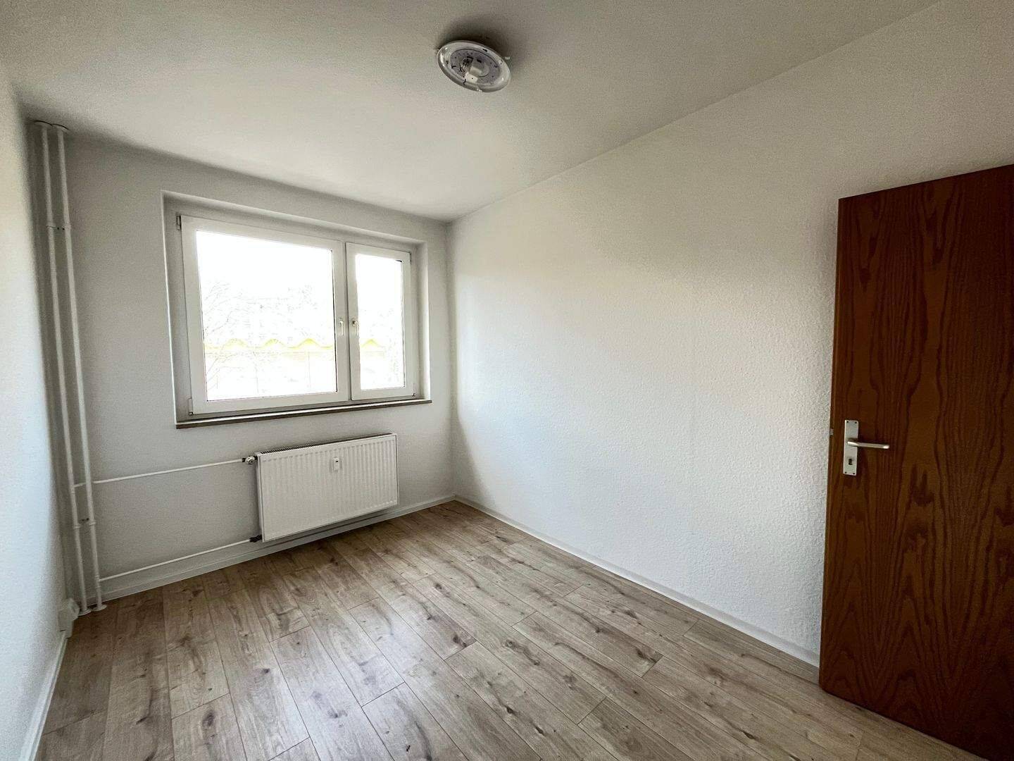 Moderne 3-Zimmer-Wohnung mit Balkon in Helbersdorf, Chemnitz – Chemnitz – Vorschaubild 5