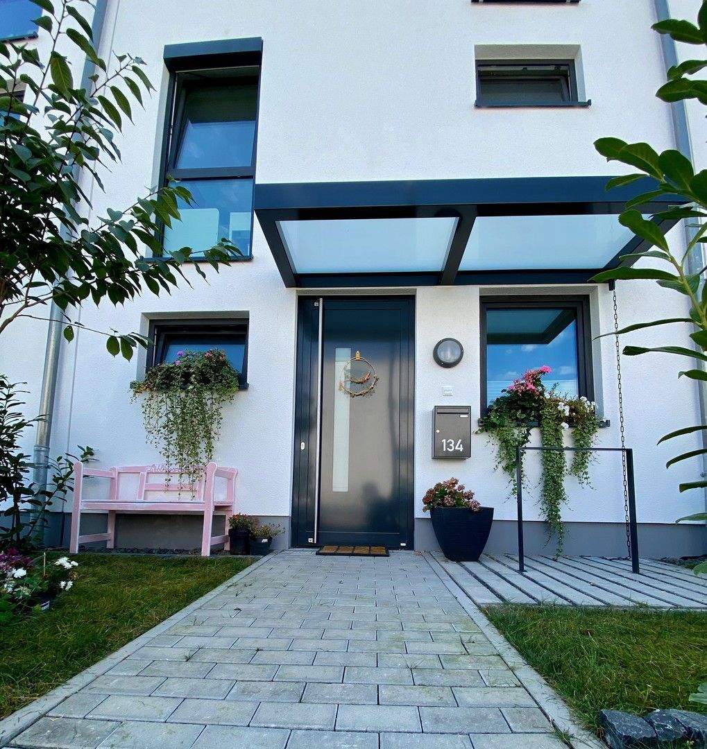 Modernes 6-Zimmer-Familienhaus (Bj. 2021) mit Garten & 2 TG-Stellplätzen – Wiesbaden – Vorschaubild 2