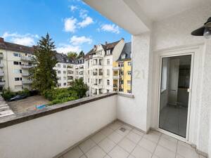 Helle 3-Zimmerwohnung mit Balkon im Dichterviertel - für junge Familien oder WG-geeignet – 65187 Wiesbaden – Vorschaubild 5