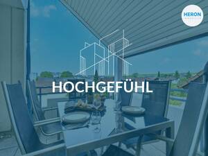 HOCHGEFÜHL - 3,5-Zi.-Dachgeschosswohnung mit großer Loggia, Ausblick und Stellplatz in Holzgerlingen – 71088 Holzgerlingen – Vorschaubild 1