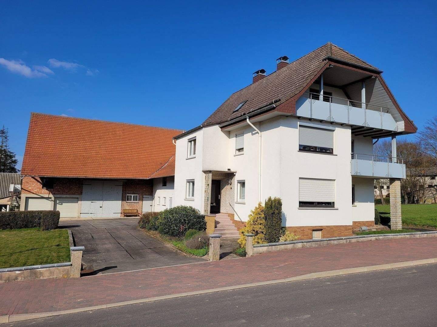 WEITLÄUFIG!!! Ein- Zweifamilienwohnhaus mit Zwischenbau, Scheune und 8206 m² Grundstück – Hohenroda – Vorschaubild 5