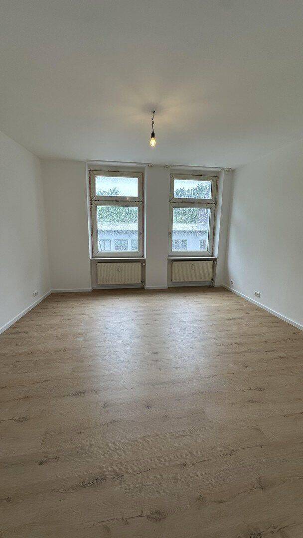 Frisch sanierte Eigentumswohnung mit Altbaucharme in ruhiger Gegend von Wuppertal