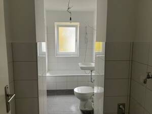 Gelegenheit: günstige 4-Zimmer-Wohnung für eine kleine Familie – 34128 Kassel – Vorschaubild 8