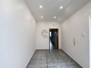CHARMANTES EINFAMILIENHAUS - 5 ZIMMER, GROßER GARTEN & 50 m² TERRASSE – 65931 Frankfurt am Main – Vorschaubild 2