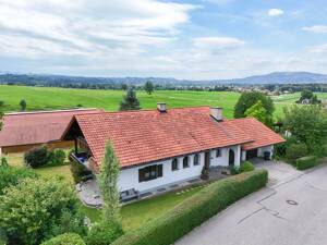 Großzügiges Einfamilienhaus mit Einliegerwohnung und traumhaftem Panoramablick in Oberhausen