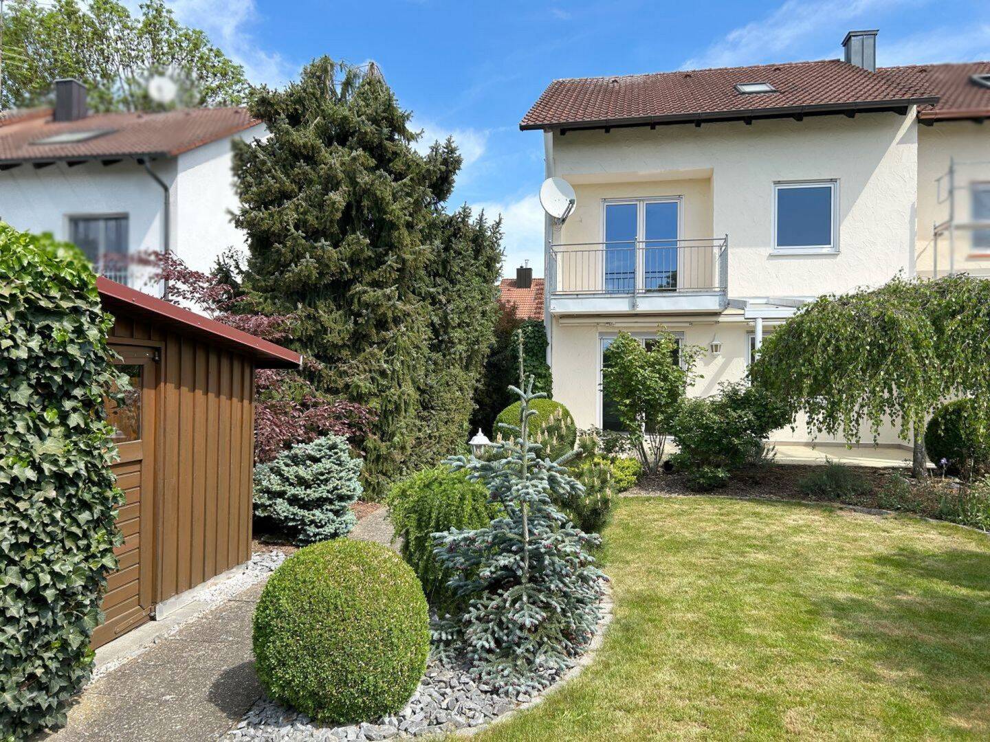 Modernisierte Doppelhaushälfte mit gepflegtem Garten in ruhiger Wohnlage von Ingolstadt-Gerolfing – Ingolstadt – Vorschaubild 2