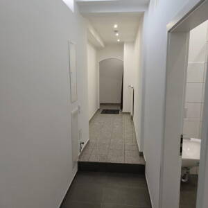 2 WG-Zimmer in 5er WG, 20 und 21 Qm groß, Küche, Essecke, 2 Duschbäder/WC, 2 WC Darmstadt-Stadtmitte – 64283 Darmstadt – Vorschaubild 3
