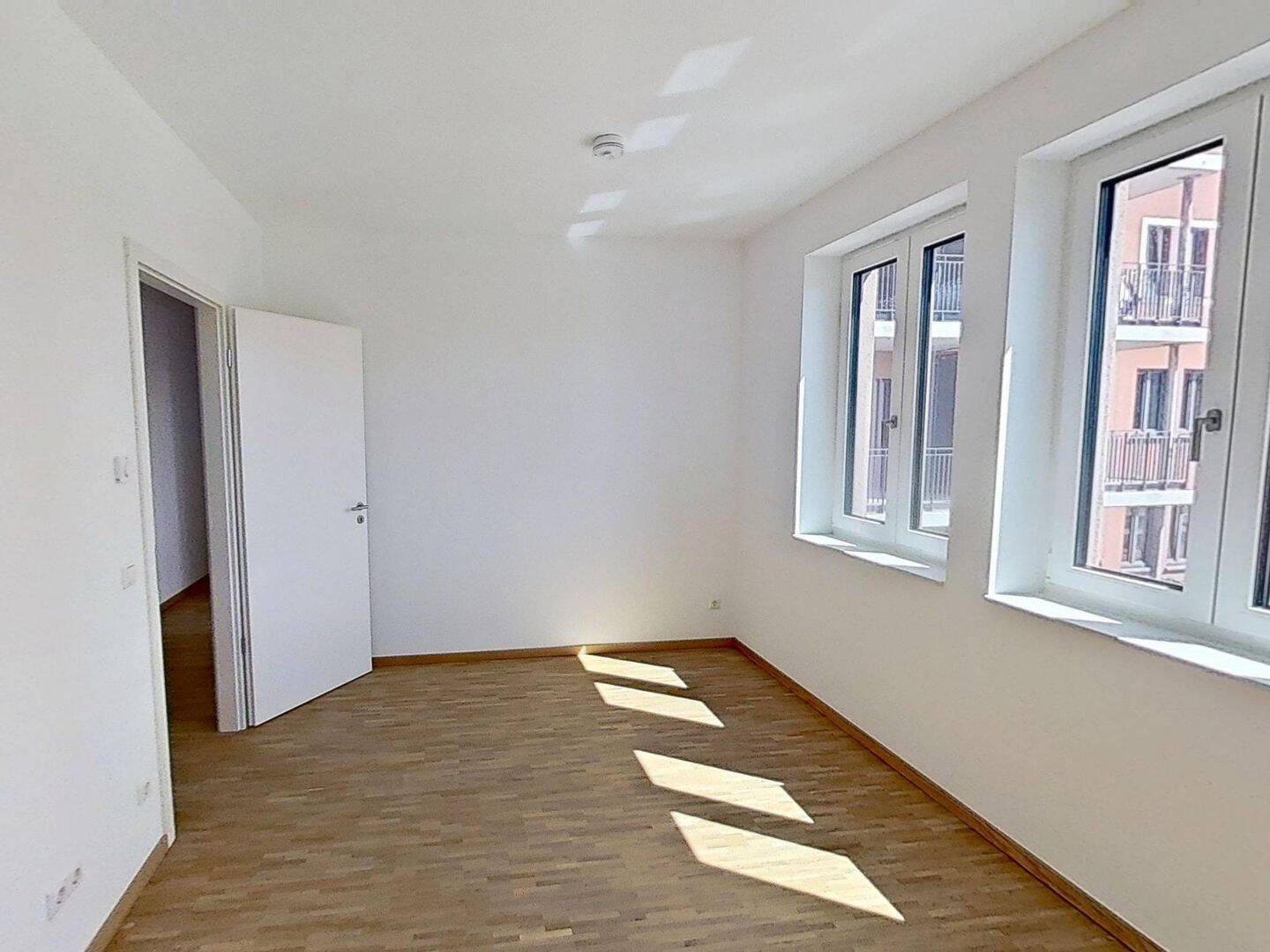 Modernes Wohnen in Kronsrode: Wundervoll helle 3-Zimmer-Neubauwohnung mit EINBAUKÜCHE und LOGGIA – Hannover – Vorschaubild 6
