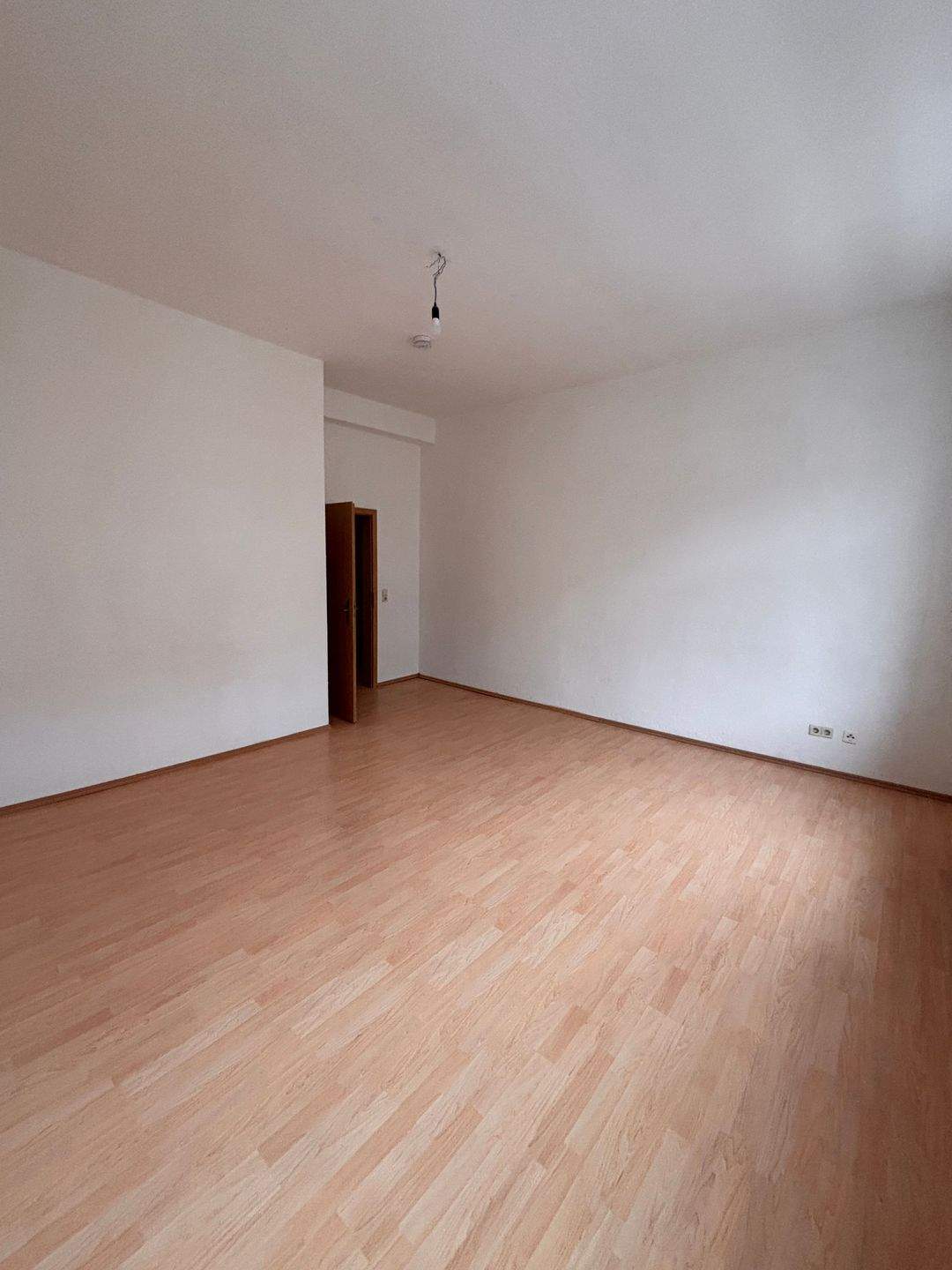 Sofort verfügbare 2-Zimmer-Wohnung in Zeitz – günstige Miete – Zeitz – Vorschaubild 2