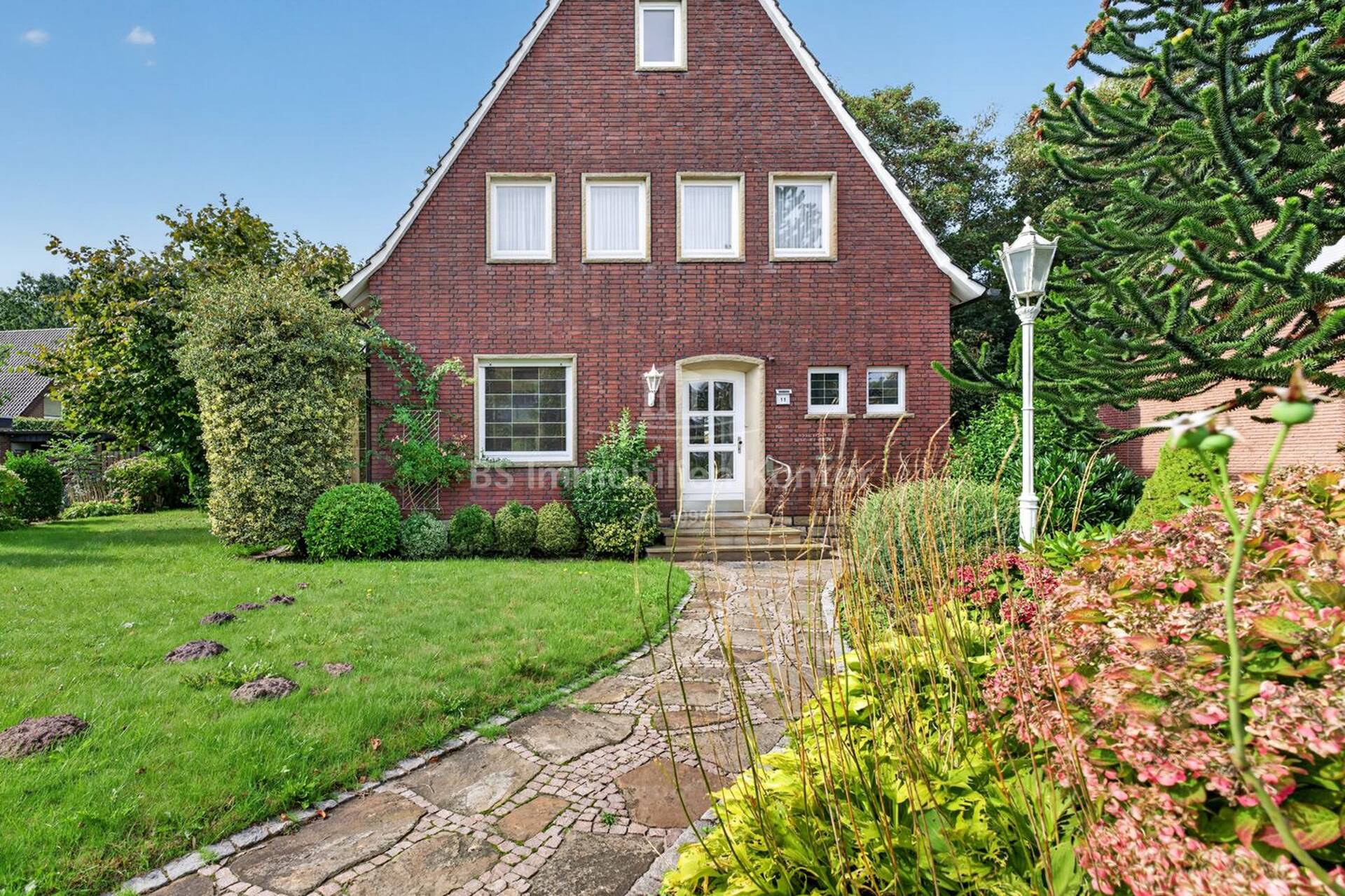 Einfamilienhaus in 26871 Papenburg / Aschendorf (Ems) mit 163 m² kaufen