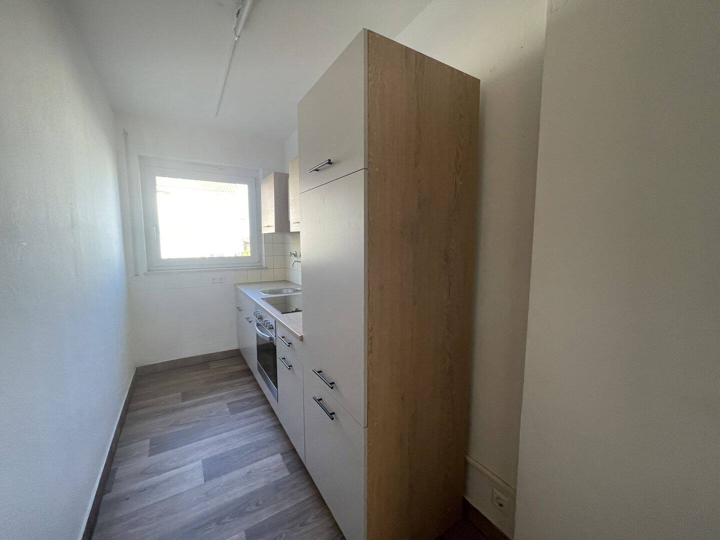 Sofort verfügbar: 2-Zimmer mit Terrasse und Küche – Stuttgart – Vorschaubild 4