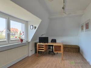(EF1225_M) Kassel-Stadt: Fasanenhof, preiswerte möblierte Dachwohnung in einem ruhigen Haus mit Garten – 34125 Kassel – Vorschaubild 4