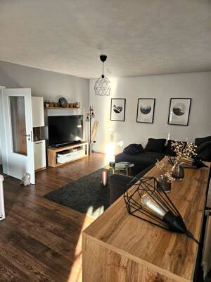 KS Mitte/West, lichtdurchflutete ehemalige Chefwohnung – 34117 Kassel – Vorschaubild 2
