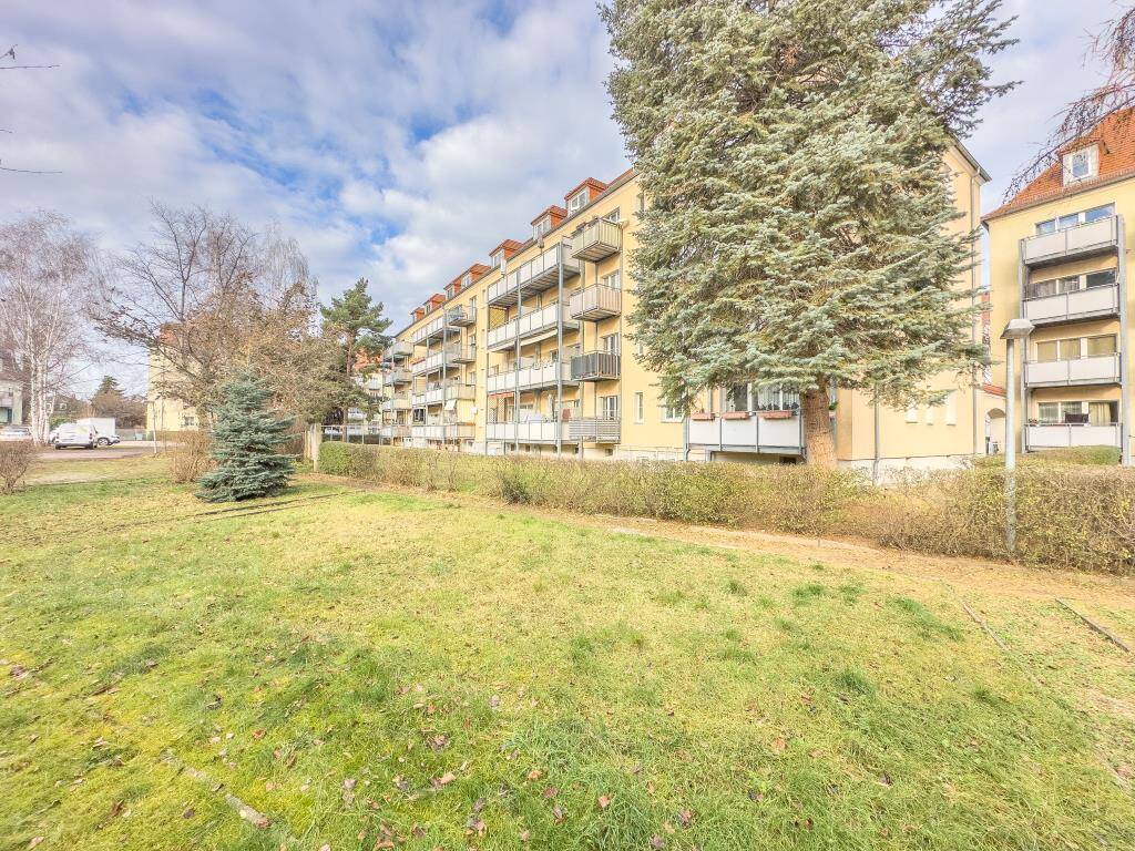 KAPITALANLAGE - 3 ZIMMER DACHGESCHOSSWOHNUNG IN DENKMALOBJEKT - IN BEGEHRTER LAGE - DICHT ELBE – Dresden – Vorschaubild 9