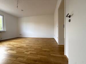 Bezugsfreie 2-Zimmer-Wohnung mit Tageslichtbad und Stellplatz | frisch renoviert – 45884 Gelsenkirchen – Vorschaubild 5