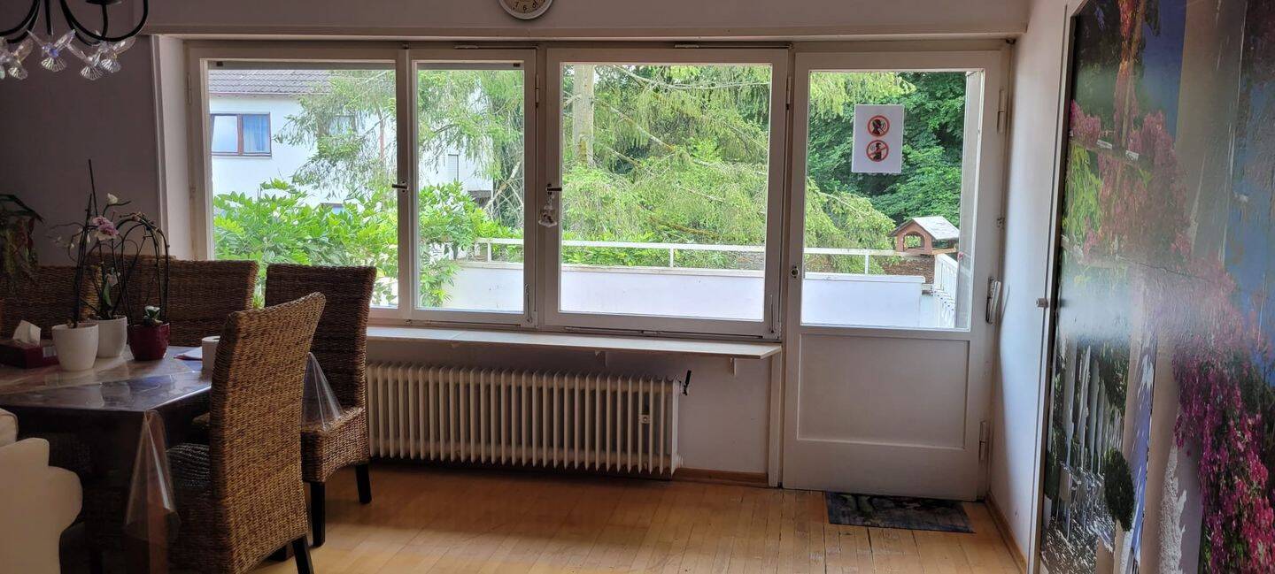 Helle 3-Zimmer-Wohnung mit großen Balkon neben Wald – Saarbrücken – Vorschaubild 2