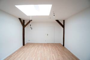 SOMMERDEAL-2 MONATE MIETE FREI!!! INDIVIDUELLES DACHGESCHOSS MIT EINBAUKÜCHE – 39108 Magdeburg – Vorschaubild 6