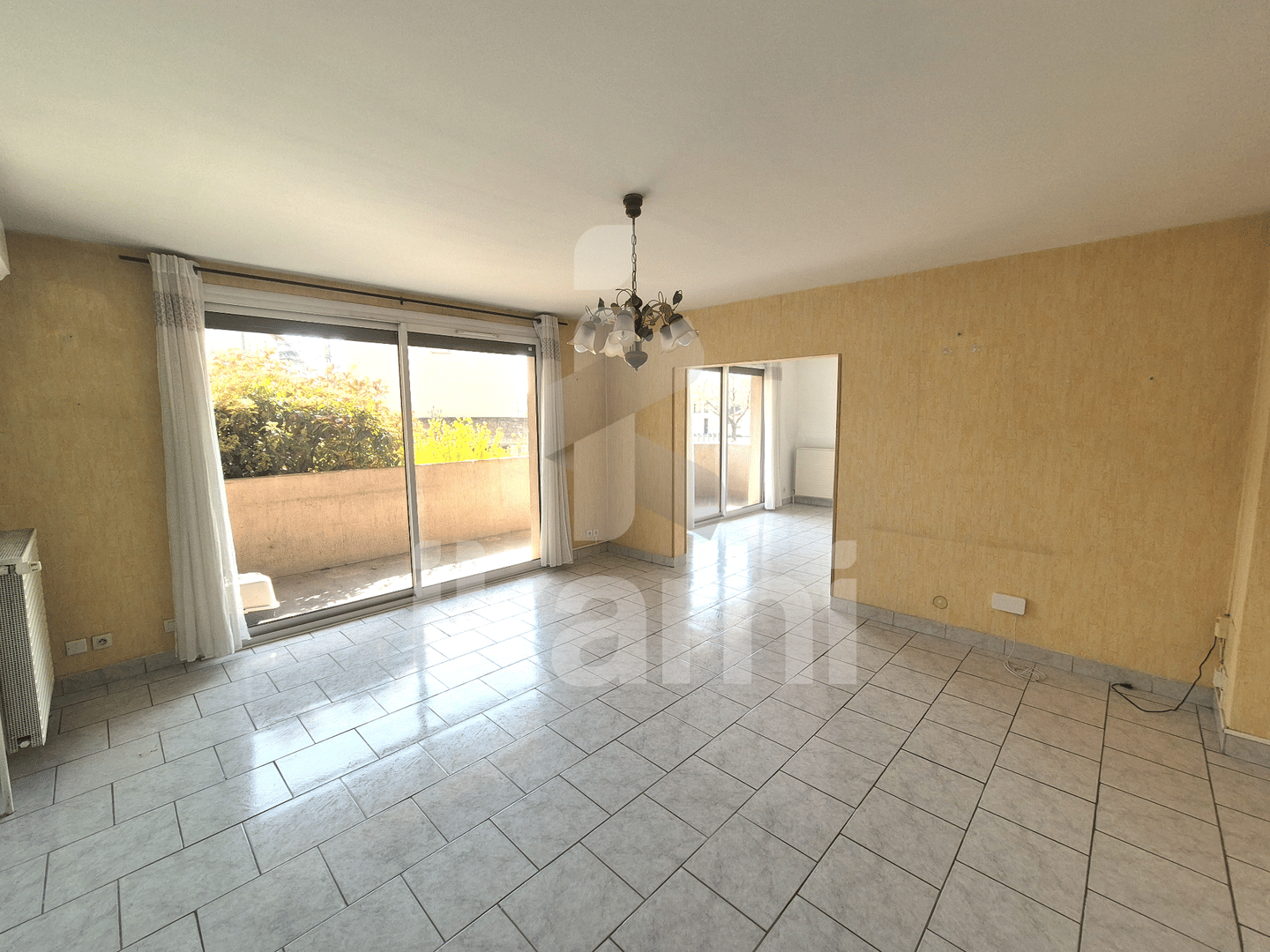 Appartement 4 pièces 91 m² · à Romans-sur-Isère · 91 m² · 155 000 €