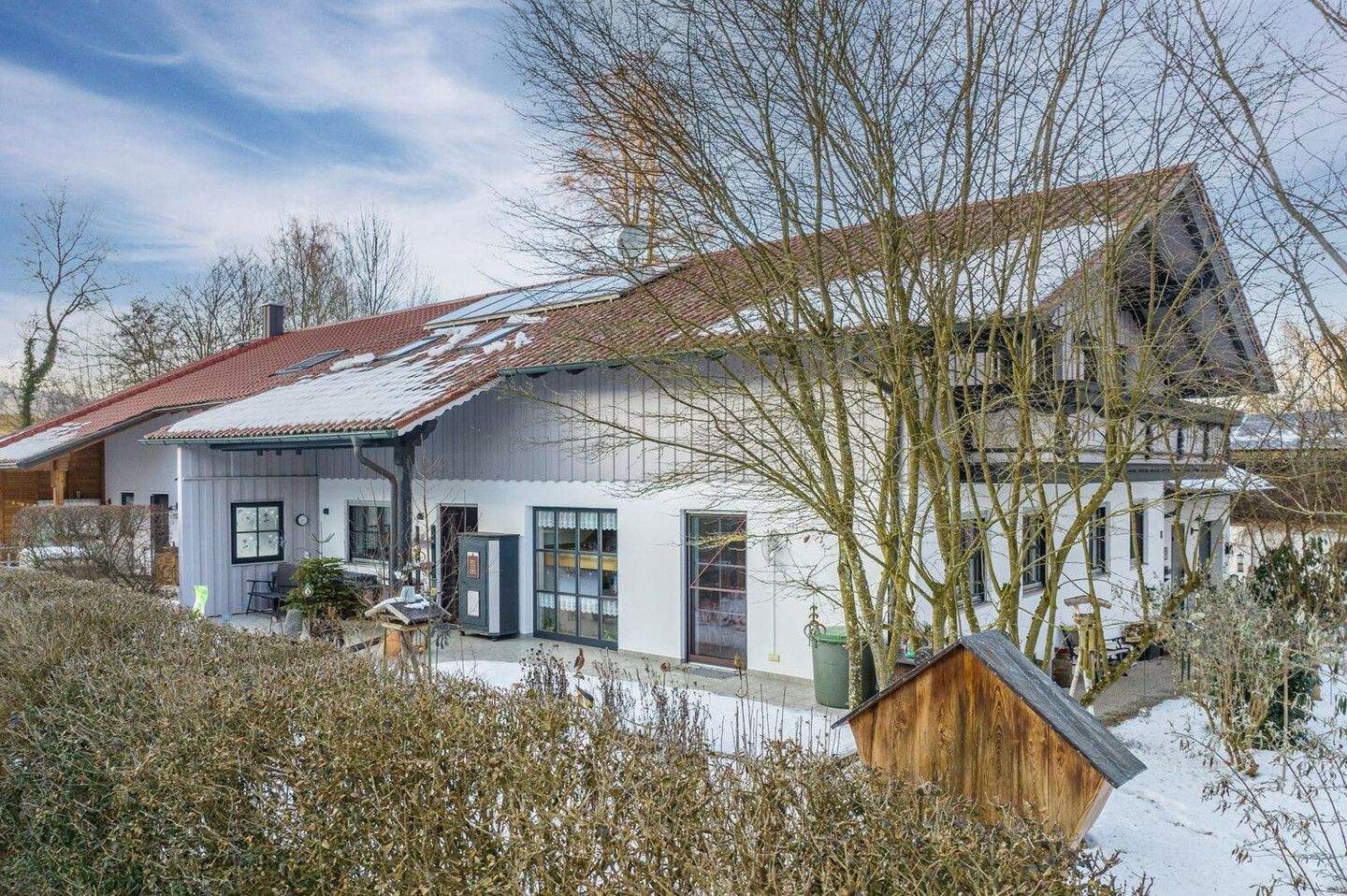 Großes Zweifamilienhaus bestehend aus angebautem Neubau zur Eigennutzung und Altbau mit Wohnrecht – Bad Birnbach – Vorschaubild 8