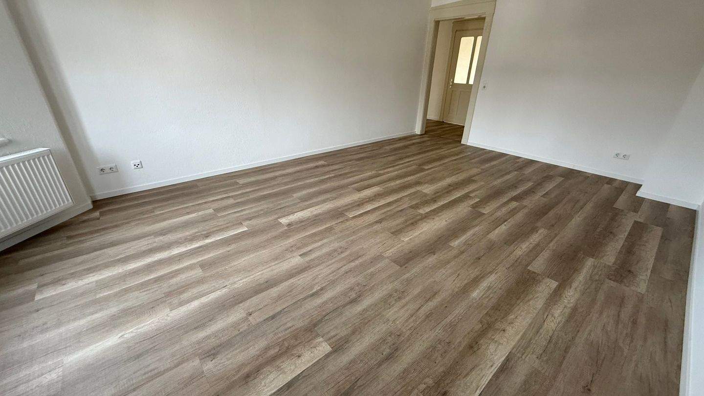 Heimkommen und Wohlfühlen* neu saniert* im Dachgeschoss ! – Chemnitz – Vorschaubild 2
