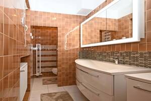 Vielseitiges Ein/Zweifamilienhaus in ruhiger zentraler Lage von HH-Billstedt mit schönem Grundstück! – 22117 Hamburg – Vorschaubild 8