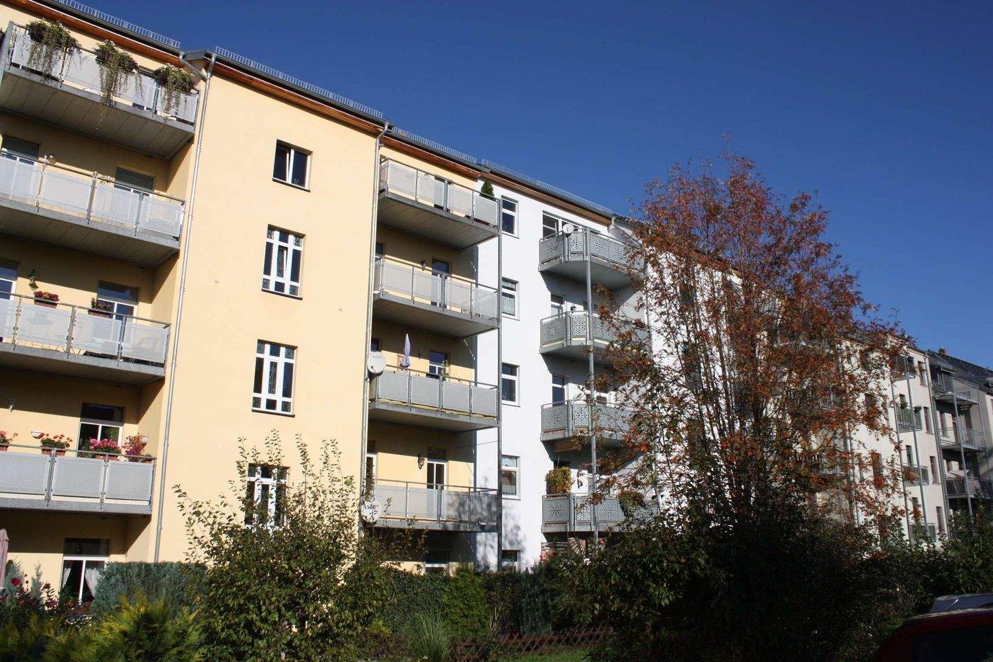 **Wohnung für Kapitalanleger... vermietet, ruhige Lage mit Stellplatz und Balkon** – Chemnitz – Vorschaubild 4