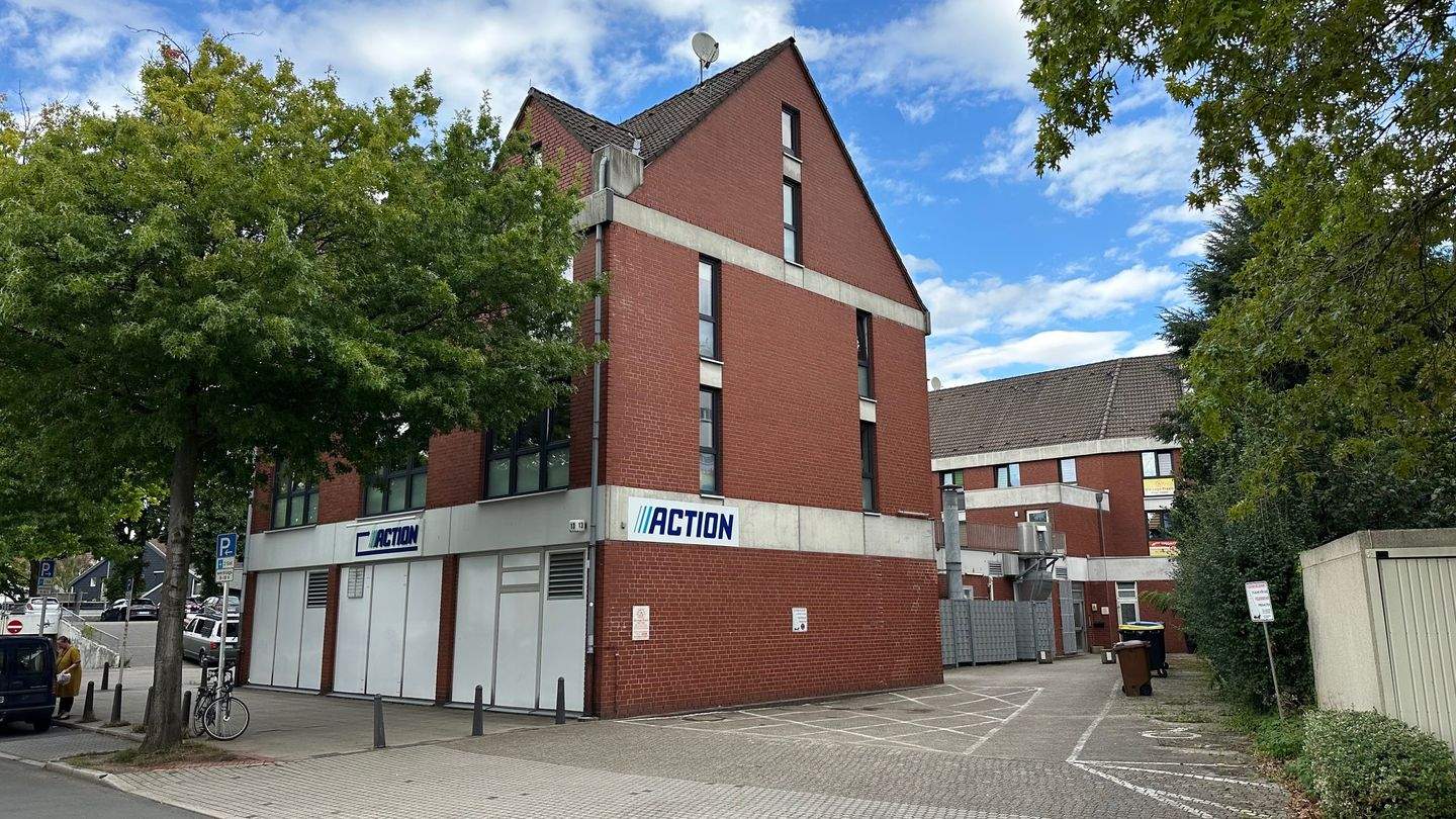 Ertragstarkes Wohn-/Geschäftshaus mit solidem Ankermieter, Wohneinheiten und Tiefgarage – Witten – Vorschaubild 2