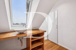 Loftartige Dachgeschosswohnung in Premiumlage – mit Blick auf die Alster – 20148 Hamburg – Vorschaubild 8
