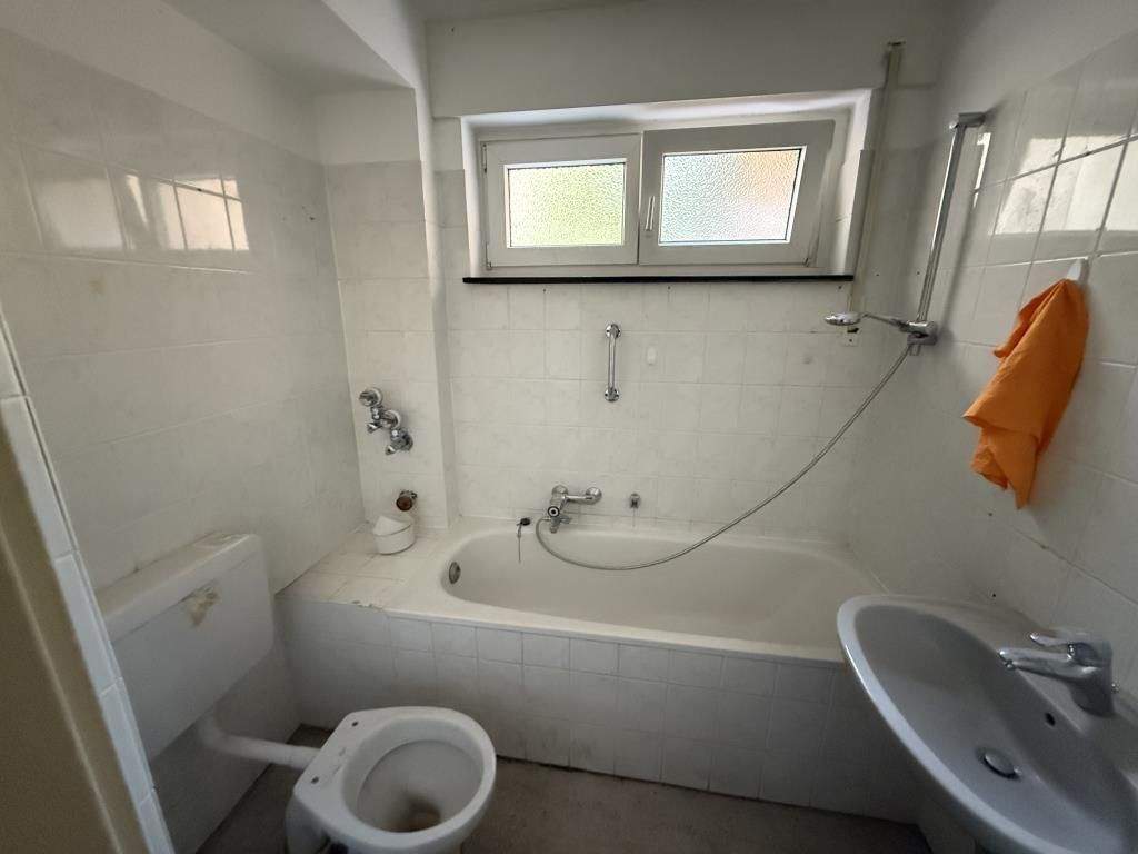 leere 3-Zi. Wohnung in Wiesbaden-Delkenheim – Wiesbaden – Vorschaubild 5