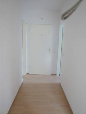 Renovierte 3 Zimmer-Wohnung mit Balkon – 38228 Salzgitter – Vorschaubild 3
