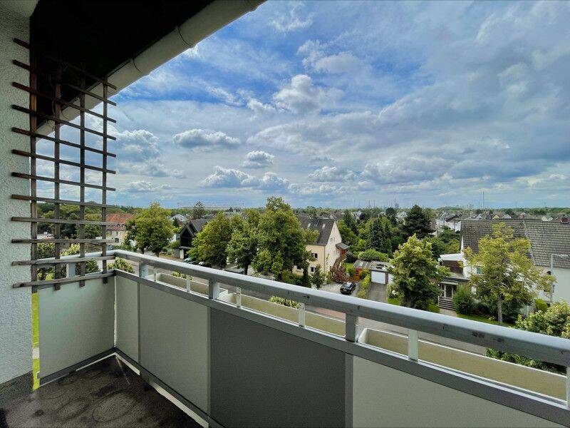 2-Zi.-Wohnung mit Balkon in Leverkusen! – Leverkusen – Vorschaubild 2