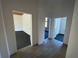 Großzügige 4-Zimmer-Wohnung zwischen Innenstadt und Hauptbahnhof - ideal für WGs! – 26122 Oldenburg – Vorschaubild 4