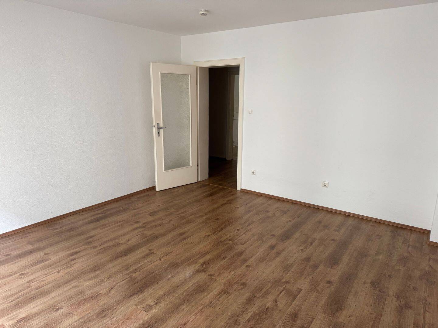 Heimeliges, kleines Nest sucht neuen Hausherrn ! – Wiesbaden – Vorschaubild 7