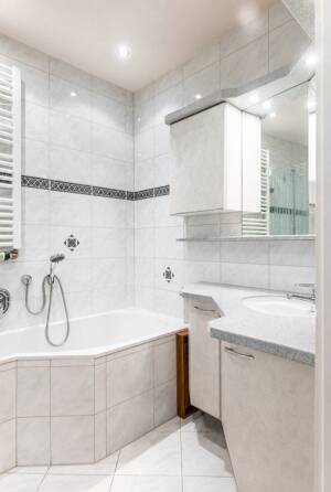Gepflegte 3-Zimmer-Wohnung mit Balkon, Aufzug und Tiefgarage in Koblenz-Metternich - provisionsfrei – 56072 Koblenz – Vorschaubild 7