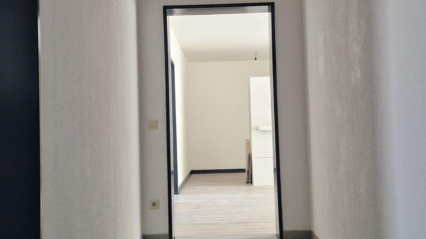 Single- u. Pärchenwohnung ! Nach Modernisierung ! Top moderne Wohnung mit gelungenem Raumkonzept in zentraler Lage von MG, Nähe City und Hauptbahnhof – Mönchengladbach – Vorschaubild 5
