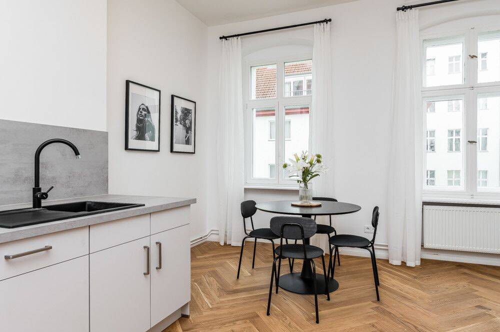 1-bedroom apartment in a prime location of Zehdenicker Str -quiet and centrally located! – Berlin – Vorschaubild 3