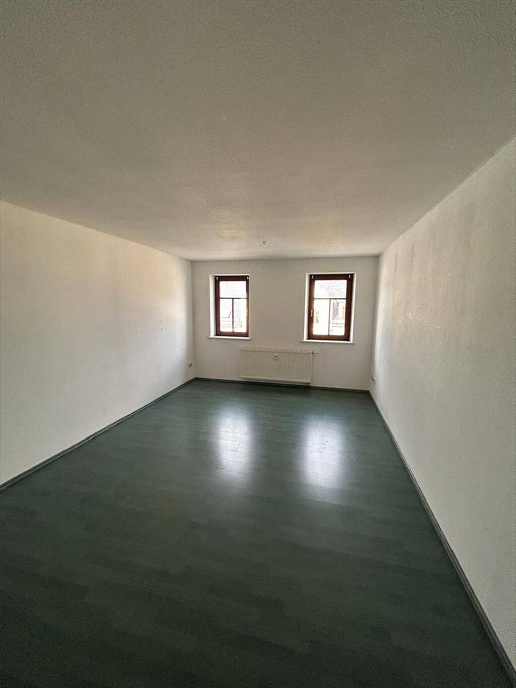 Großzügige DG 2-Zimmer mit Laminat, EBK, Balkon und Wannenbad! – Chemnitz – Vorschaubild 8