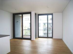 Exklusive 2-Zimmer-Whg. mit EBK, Parkett, Balkon & Tiefgarage im "John Park"..... MITTEN IN MITTE – 10115 Berlin – Vorschaubild 3