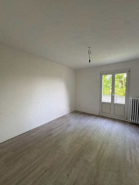 Attraktive 2-Zimmer-Wohnung - frisch modernisiert mit Balkon und Badewanne – Essen – Vorschaubild 4