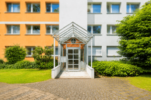 Wohnen zwischen Stadt und Natur: 2-Zimmer-Wohnung mit großem West-Balkon in Neuperlach – 81735 München – Vorschaubild 2