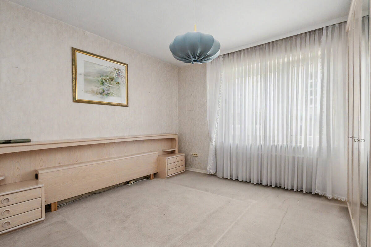 Gepflegtes 3-Fam.-Haus in verkehrsberuhigter Lage von Opladen mit bezugsfreier 4-Zimmer-EG-Wohnung! – Leverkusen – Vorschaubild 5