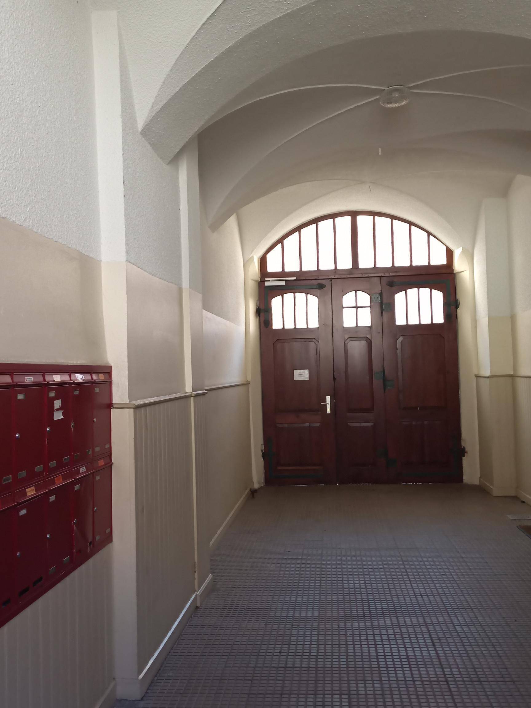 ~ 2-Zimmerwohnung in zentraler und doch ruhiger Lage ~ – Fürth – Vorschaubild 9