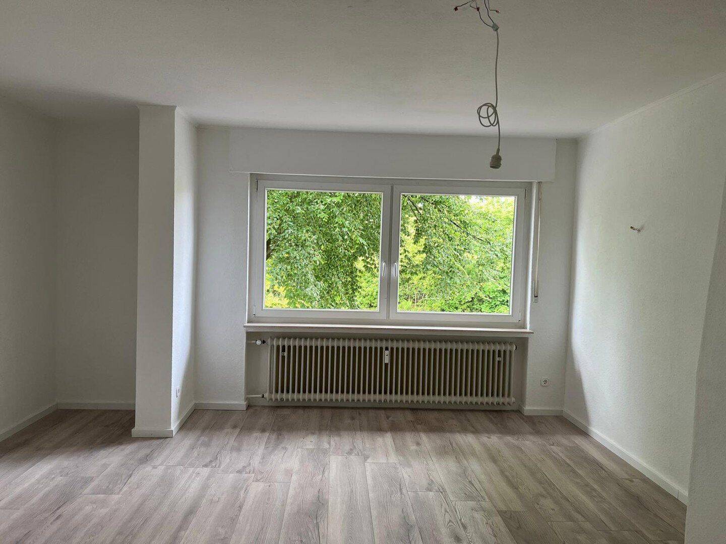 3 Zimmer Wohnung mit EBK in Detmold – Detmold – Vorschaubild 2