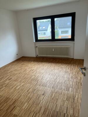 Renovierte 3 ZKB + Balkon Wohnung Ehrang Hintere Heide – 54293 Trier – Vorschaubild 8