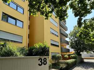NÜRNBERG-NORD: RUHIG GELEGENE 3-ZIMMER-EG-WOHNUNG MIT GROSSER TERRASSE UND AUSSENSTELLPLATZ – 90408 Nürnberg – Vorschaubild 2