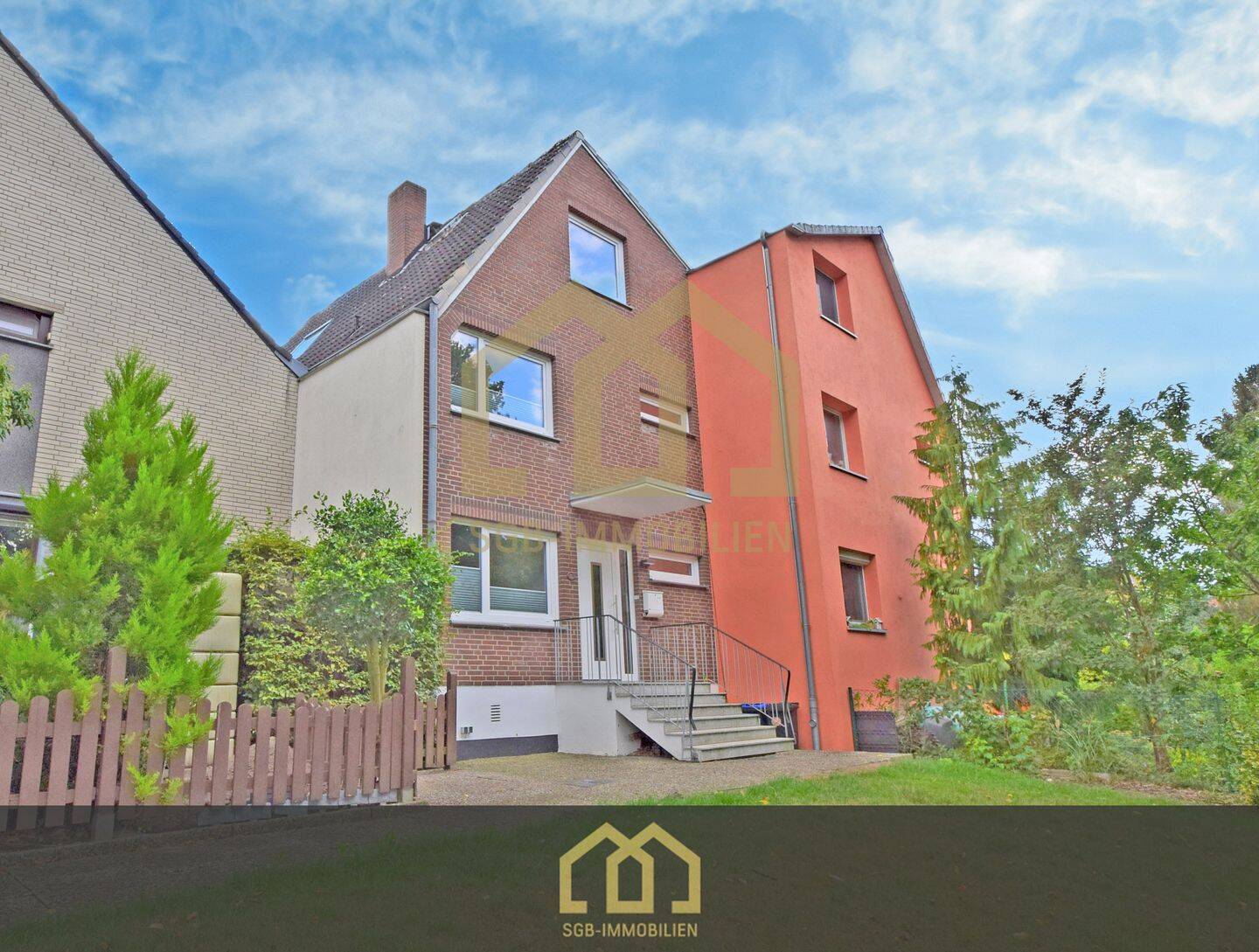 Bremen - Huchting / Reihenhaus mit Seeblick – Bremen – Bild 1 von 9
