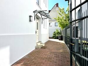 Lichtdurchflutete Dachgeschosswohnung in charmantem Altbau in Innenstadtlage – 33602 Bielefeld – Vorschaubild 2